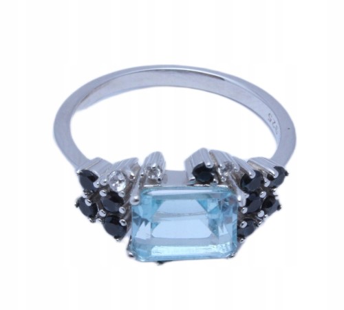 925 Srebrny elegancki pierścionek naturalny sky topaz czarne spinele r 14.5