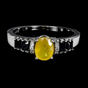 925 Pierścionek elegancki srebro naturalny żółty szafir czarne spinele r 20