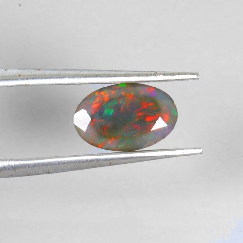Opal czarny kamień naturalny 0.95ct IF