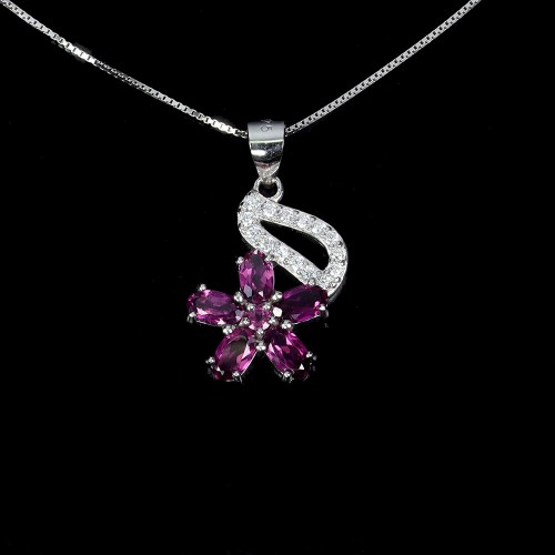 Piękny delikatny elegancki naszyjnik naturalne granaty rodolity kwiat 925