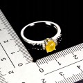 925 Pierścionek elegancki srebro naturalny żółty szafir czarne spinele r 17