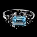 Srebrny 925 elegancki pierścionek naturalny sky topaz czarne spinele r 17