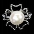 925 Pierścionek delikatny elegancki naturalna kremowa perła kwiat r 16