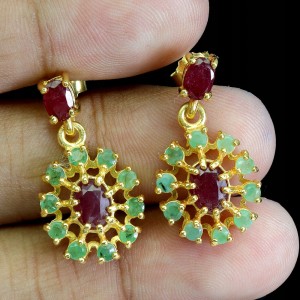 4 925 Srebrne zjawiskowe eleganckie kolczyki naturalne szmaragdy rubiny