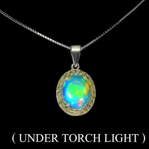 Zjawiskowy srebrny naszyjnik delikatny natural ognisty opal szafiry Songea