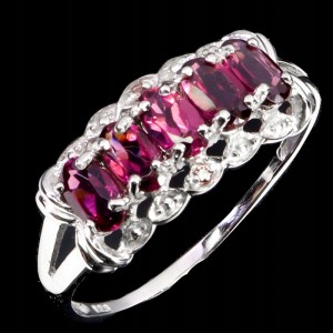 Pierścionek r 19 delikatny srebrny natural granaty rodolity szafiry Songea