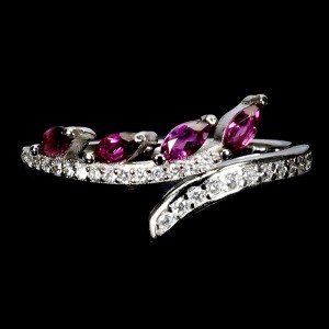 Pierścionek r 17 delikatny srebrny naturalne granaty cyrkonie elegancki