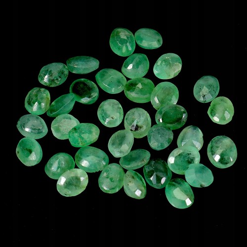 Szmaragdy kamienie naturalne 4.59 ct 35 sztuk