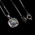Srebrny elegancki 925 naszyjnik delikatny naturalny ognisty opal cyrkonie