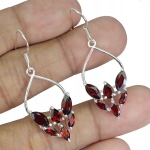 5 Kolczyki wiszące srebrne eleganckie naturalne granaty 925