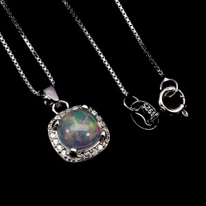 Srebrny elegancki 925 naszyjnik delikatny naturalny ognisty opal cyrkonie