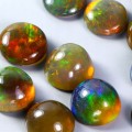 Opale czarne 4.22 ct kamienie naturalne 15 sztuk