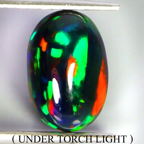 Opal czarny kamień naturalny 2 ct