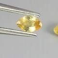 Szafiry żółte kamienie naturalne 0.45 ct 2 sztuki