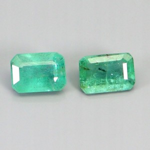 Szmaragdy kamienie naturalne 1.05 ct 2 sztuki