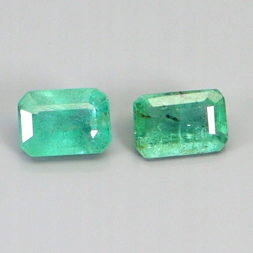 Szmaragdy kamienie naturalne 1.05 ct 2 sztuki