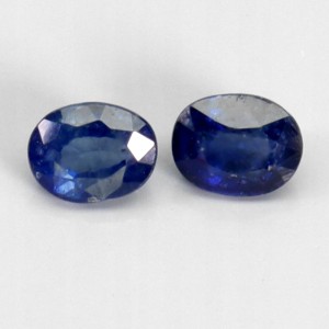 Szafiry niebieskie Madagaskar kamienie naturalne 0.9 ct 2 sztuki