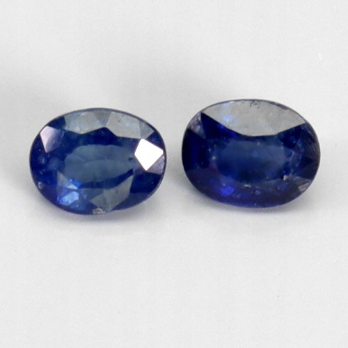 Szafiry niebieskie Madagaskar kamienie naturalne 0.9 ct 2 sztuki