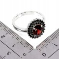 925 Pierścionek elegancki srebrny naturalny granat czarne spinele r 16.5