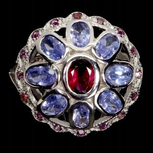 Pierścionek srebrny elegancki naturalne rodolity granaty tanzanity r 17 925