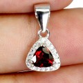 Delikatny 925 minimalistyczny wisiorek srebrny naturalny granat cyrkonie