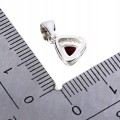 Delikatny 925 minimalistyczny wisiorek srebrny naturalny granat cyrkonie