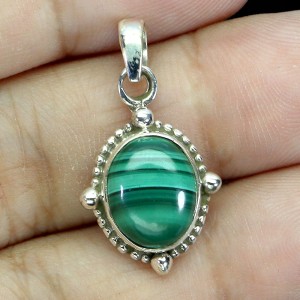 925 Srebrny delikatny wisiorek elegancki naturalny malachit