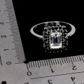 Srebrny elegancki pierścionek naturalny biały topaz czarne spinele r 20 925