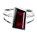 925 Pierścionek elegancki naturalny granat rodolit zjawiskowy r 16.5