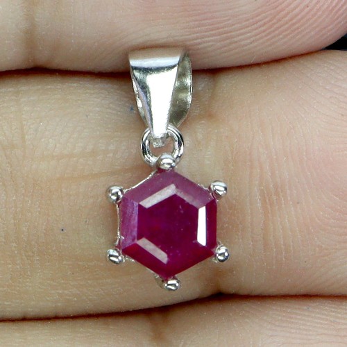 Delikatny 925 minimalistyczny elegancki wisiorek srebrny naturalny rubin