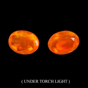 Opale pomarańczowe kamienie naturalne 1.7 ct 2 sztuki