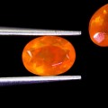 Opale pomarańczowe kamienie naturalne 1.7 ct 2 sztuki