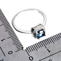 Srebrny elegancki delikatny pierścionek topaz london blue cyrkonie r 13