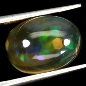 Opal ognisty kamień naturalny 4.7 ct