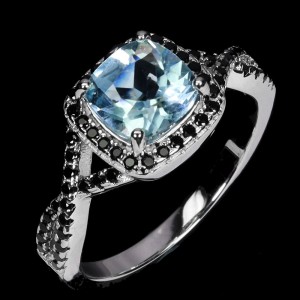 Srebrny elegancki pierścionek naturalny sky topaz czarne spinele r 14.5 925