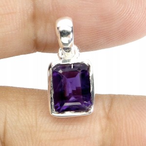925 Delikatny minimalistyczny elegancki wisiorek srebrny naturalny ametyst