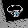925 Srebrny elegancki pierścionek naturalny sky topaz czarne spinele r 19.5