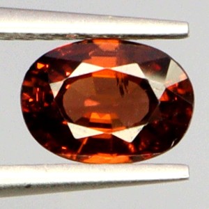 Cyrkon pomarańczowy kamień naturalny Tanzania 1.2 ct