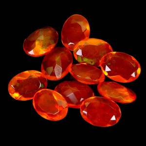 Opale ogniste pomarańczowe 4.28 ct kamienie naturalne 11 sztuk