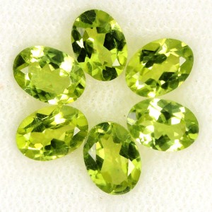 Oliwiny 6 sztuk kamienie naturalne 4.53 ct