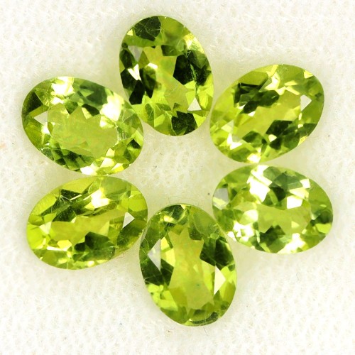 Oliwiny 6 sztuk kamienie naturalne 4.53 ct