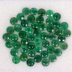 Szmaragdy kamienie naturalne 5.38 ct 50 sztuk