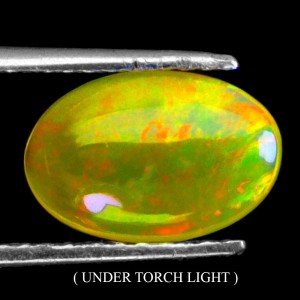 Opal ognisty kamień naturalny 2.75 ct