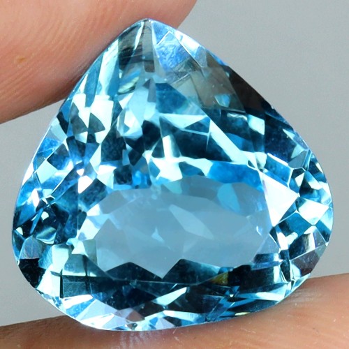 Swiss blue topaz kamień naturalny 10.45 ct