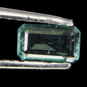 Szmaragd kamień naturalny 0.57 ct