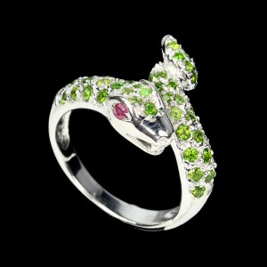 Srebrny pierścionek diopsydy 17 925 naturalne