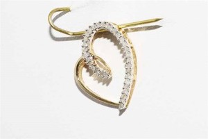 Złoty wisiorek naturalne diamenty 0.15 ct serce