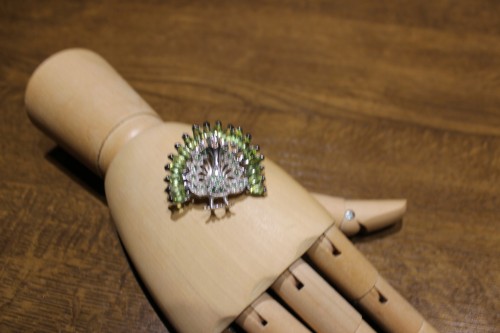 Broszka oliwiny szafir paw 925 srebro