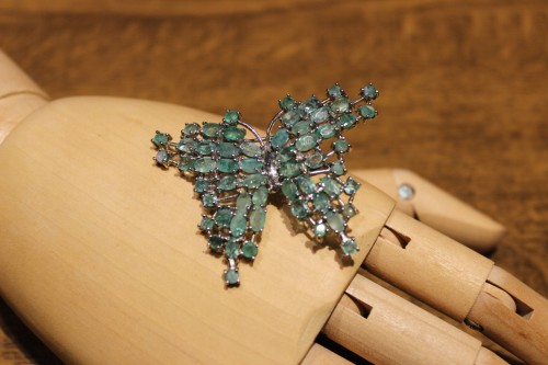Silver brooch 925 emeralds butterfly pendant