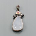 Artystyczny wisiorek granat 22ct chalcedon ametyst